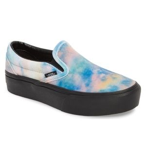 Vans 1.5 inch velvet slip on platforms